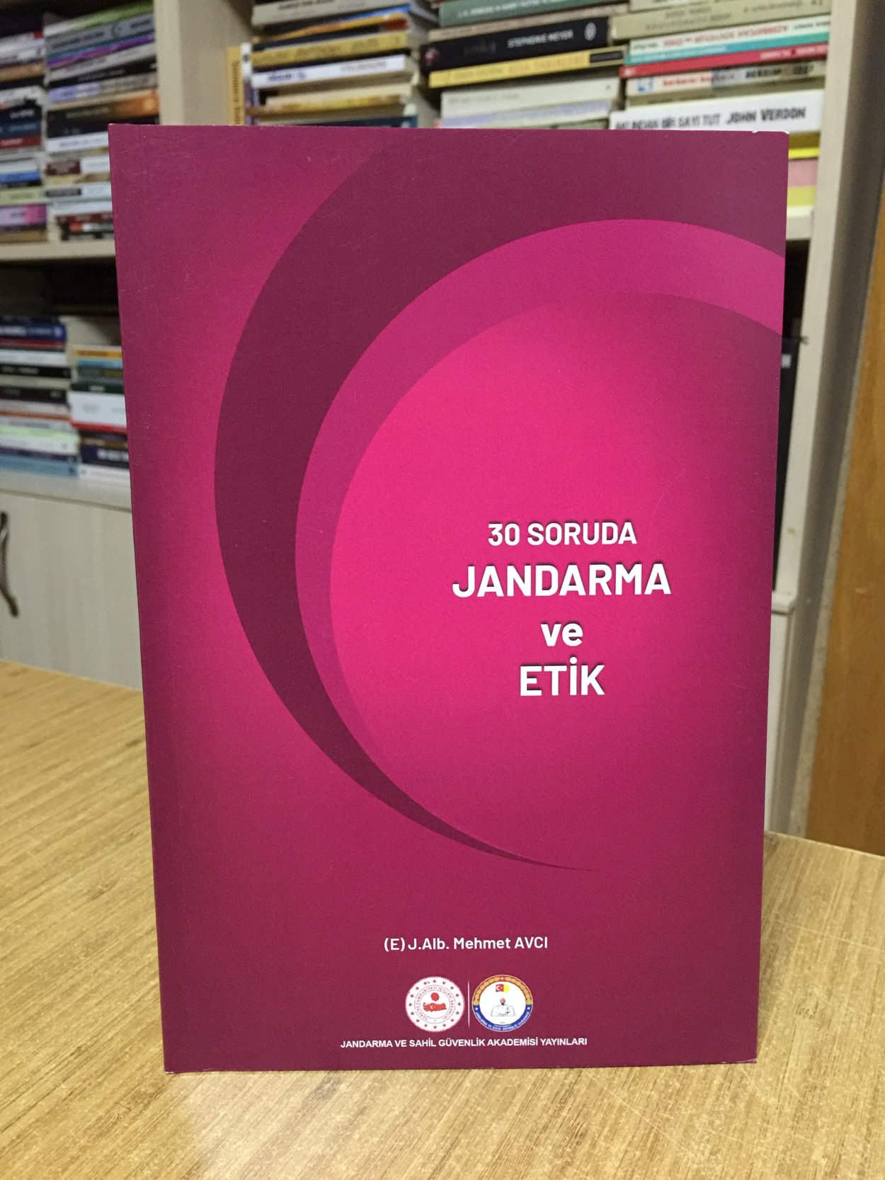 30 Soruda Jandarma ve Etik - (E) J. Alb. Mehmet Avcı / Jandarma ve Sahil Güvenlik Akademisi 2024