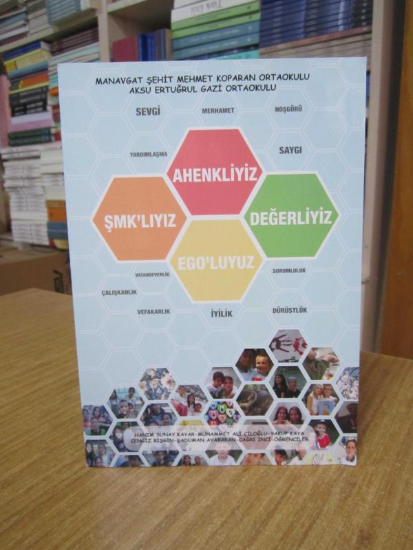 Ahenkliyiz Değerliyiz Ego'luyuz ŞMK'lıyız / Manavgat Şehit Mehmet Koparan Ortaokulu - Aksu Ertuğrul Gazi Ortaokulu