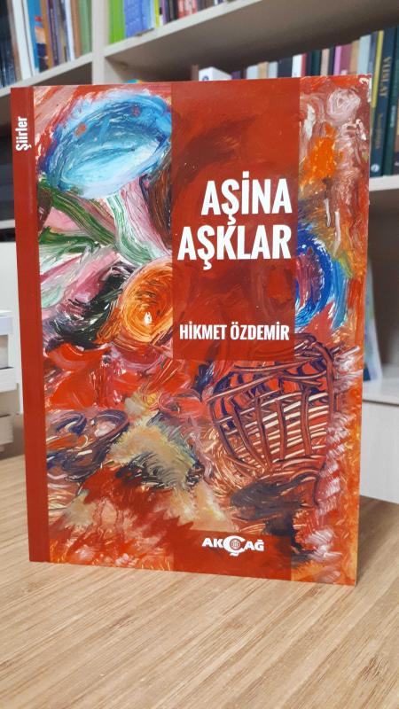 Aşina Aşklar - Hikmet Özdemir