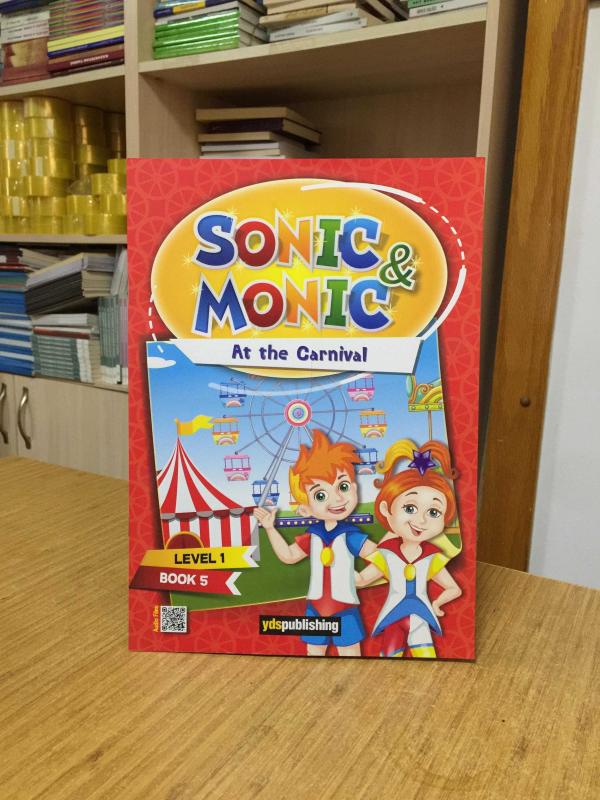 At the Carnival - Sonic and Monic Level 1 Book 5 YDS Publishing
