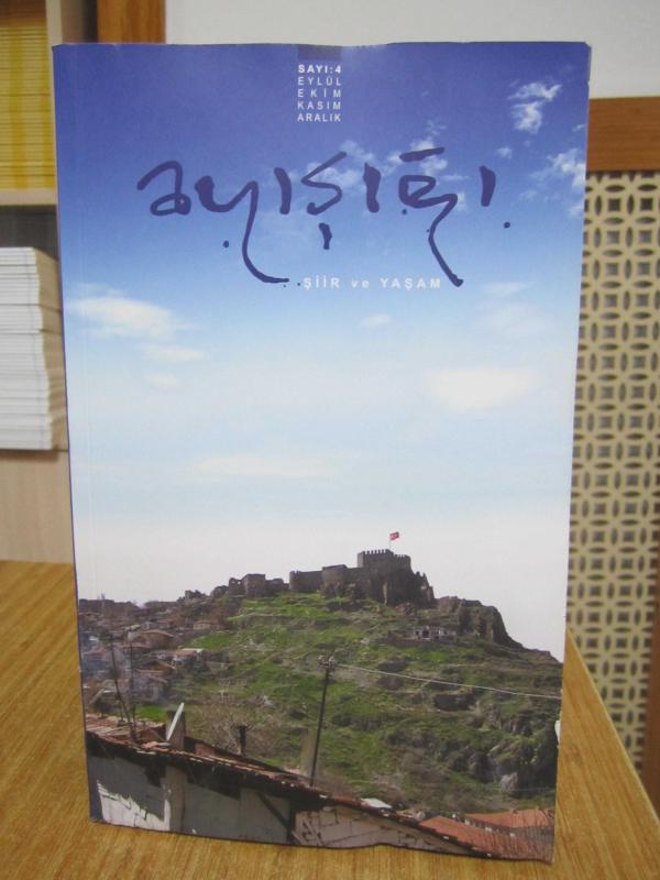 AYIŞIĞI Şiir ve Yaşam Dergisi - Sayı 4 - Eylül Ekim Kasım Aralık 2021