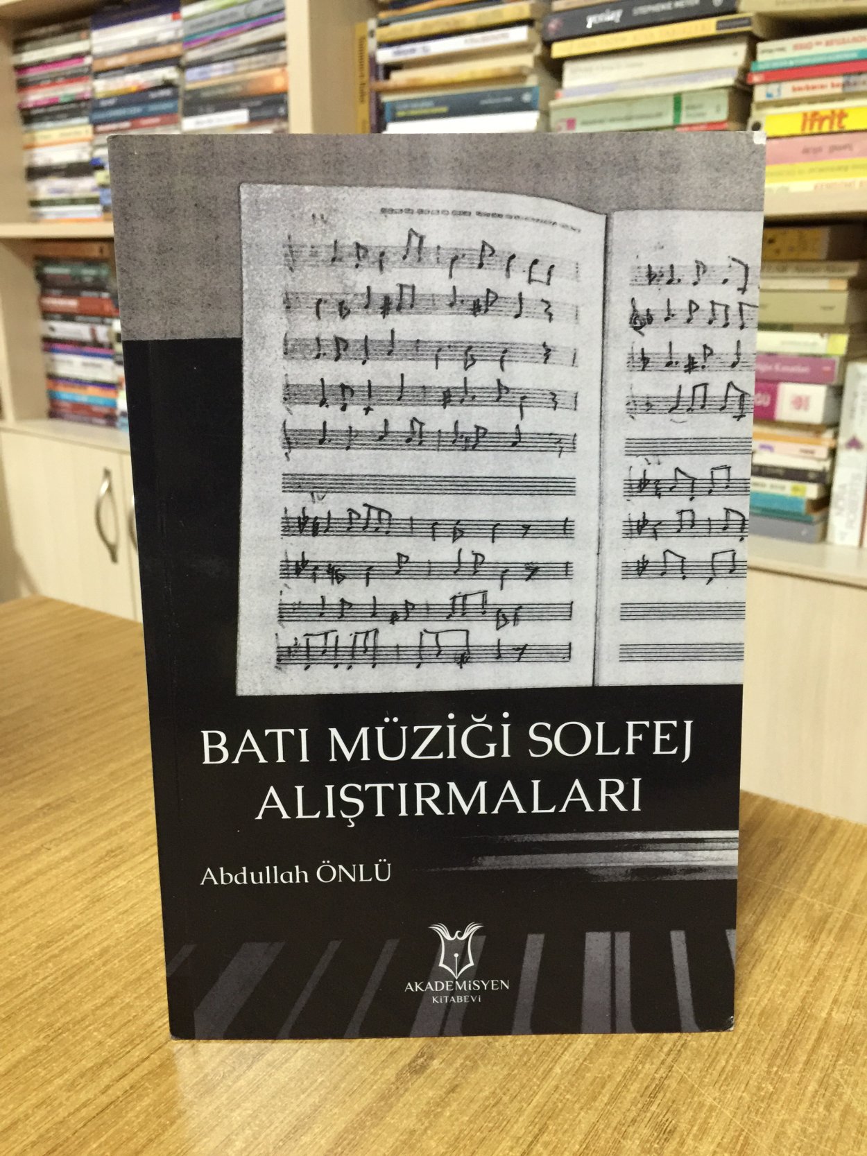 Batı Müziği Solfej Alıştırmaları - Abdullah Önlü