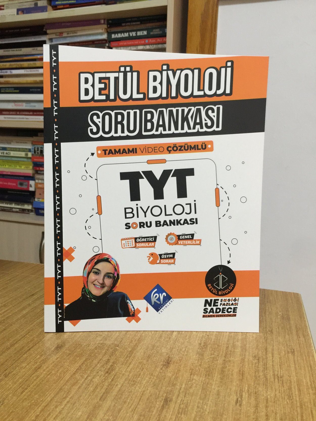 Betül Biyoloji TYT Biyoloji Soru Bankası KR Akademi Yayınları