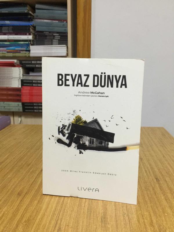 Beyaz Dünya - Andrew McGahan