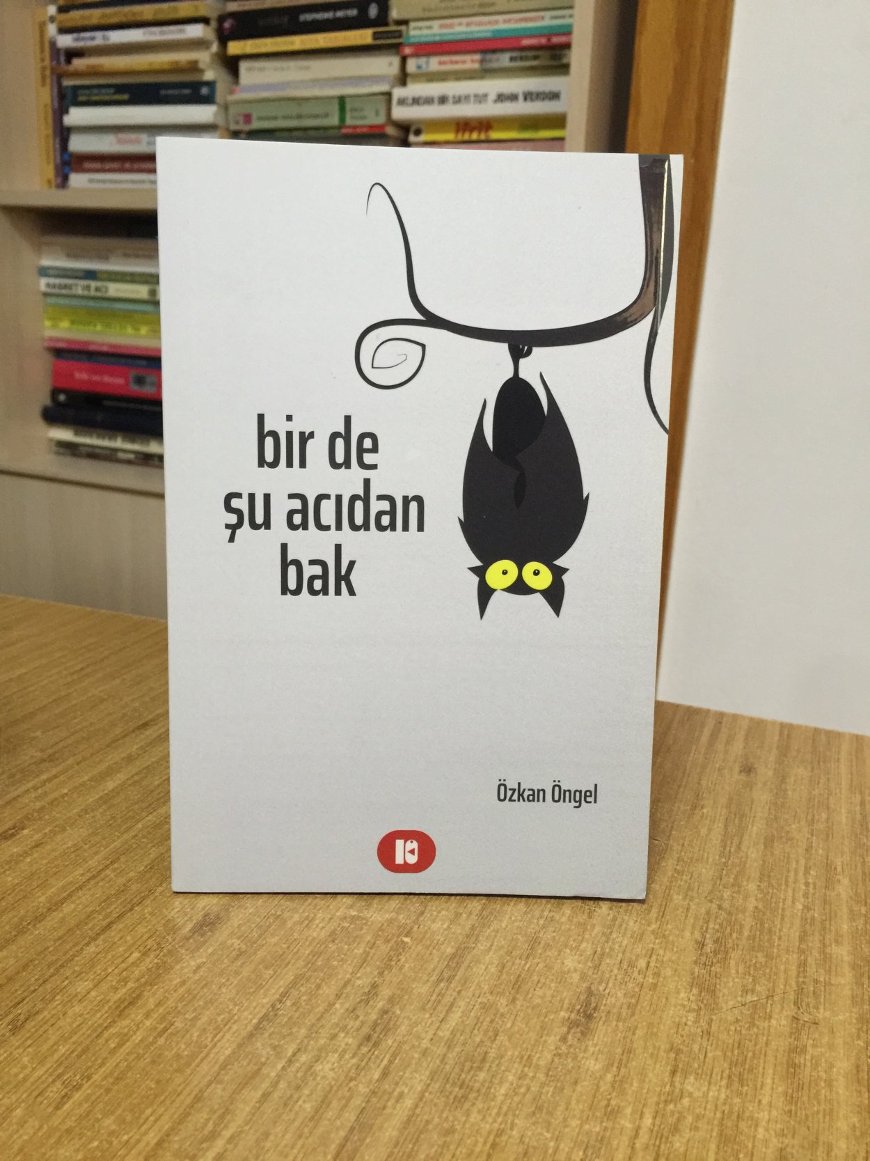 Bir De Şu Acıdan Bak - Özkan Öngel