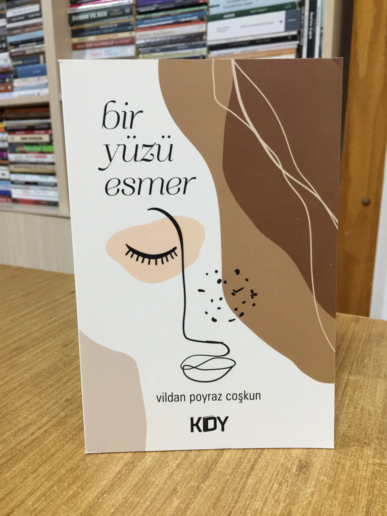 Bir Yüzü Esmer - Vildan Poyraz Coşkun
