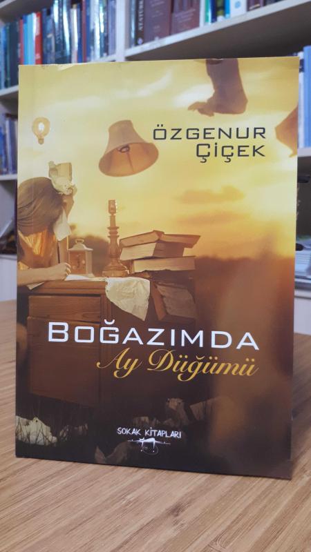 Boğazımda Ay Düğümü