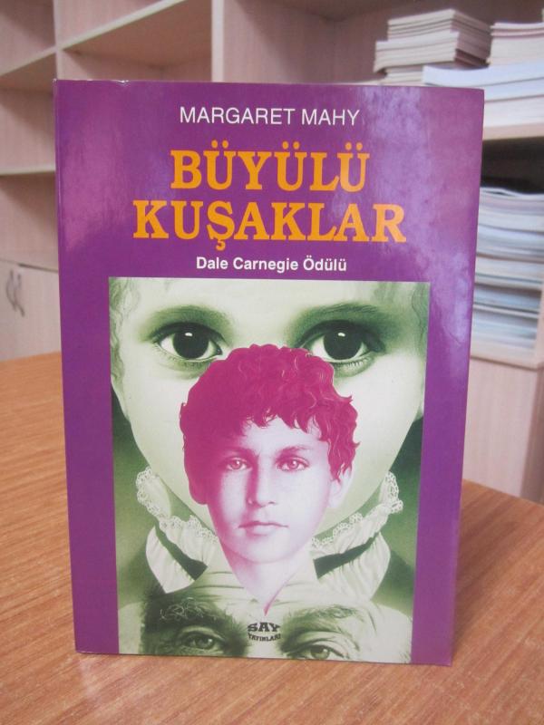 Büyülü Kuşaklar - Margaret Mahy (Özgün Adı: The Haunting)