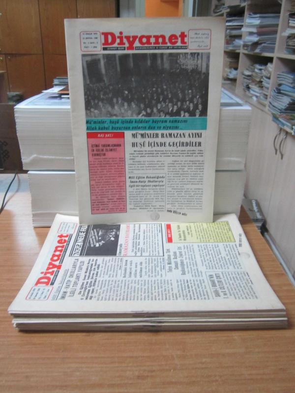 Diyanet Gazetesi - 1970-1972 Yılları Arasında Yayınlanmış 26 Farklı Sayı TAKIM  9-34 ve Arası
