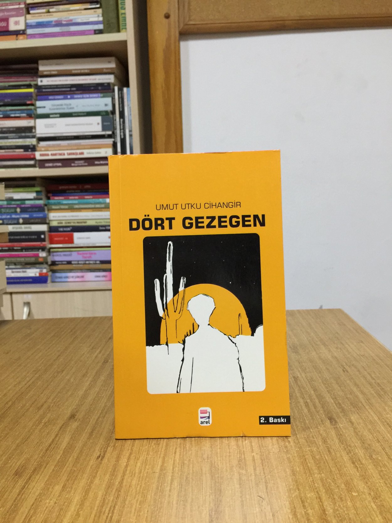 Dört Gezegen - Umut Utku Cihangir