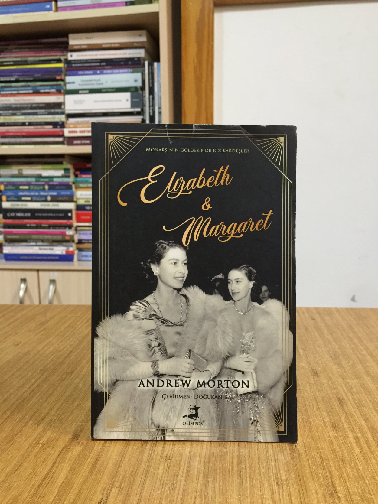Elizabeth ve Margaret - Andrew Morton
