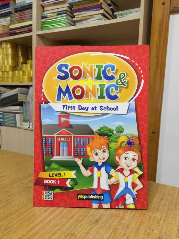 First Day at School - Sonic and Monic Level 1 Book 1 YDS Publishing