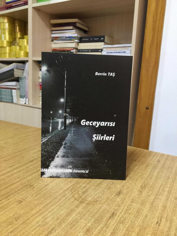 Geceyarısı Şiirleri - Berrin Taş
