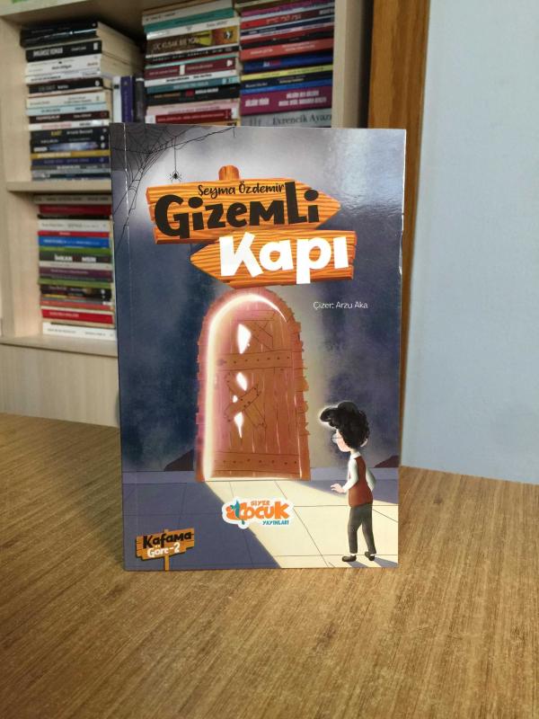 Gizemli Kapı - Şeyma Özdemir