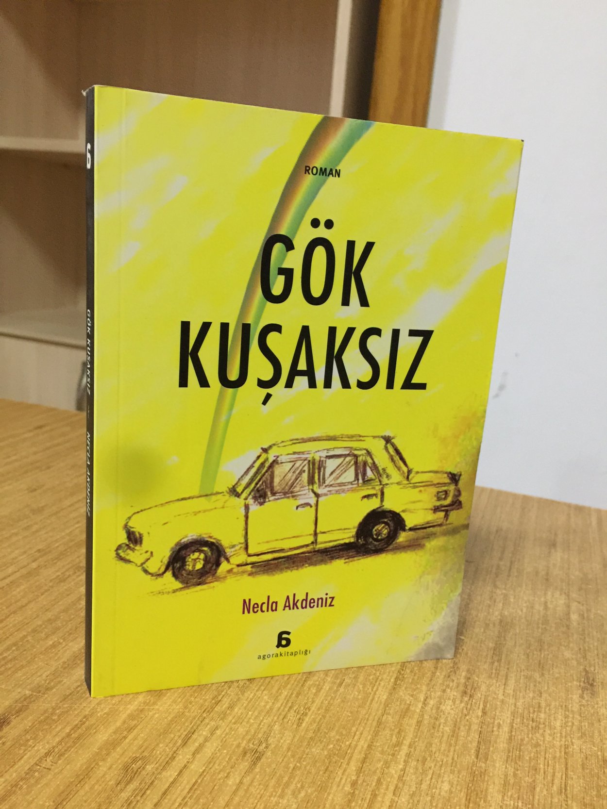 Gök Kuşaksız - Necla Akdeniz