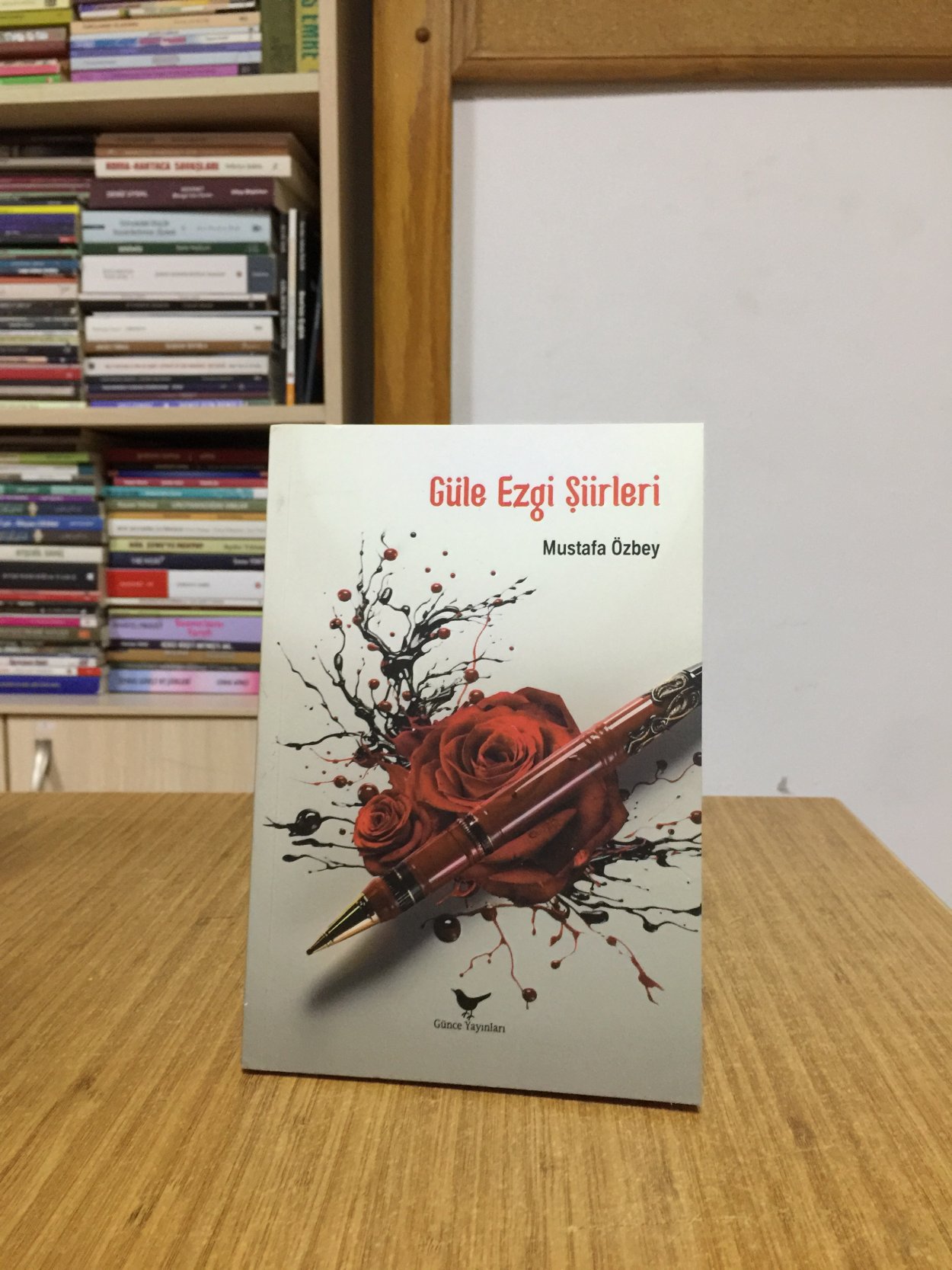 Güle Ezgi Şiirleri - Mustafa Özbey