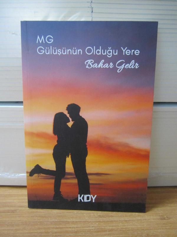 Gülüşünün Olduğu Yere Bahar Gelir