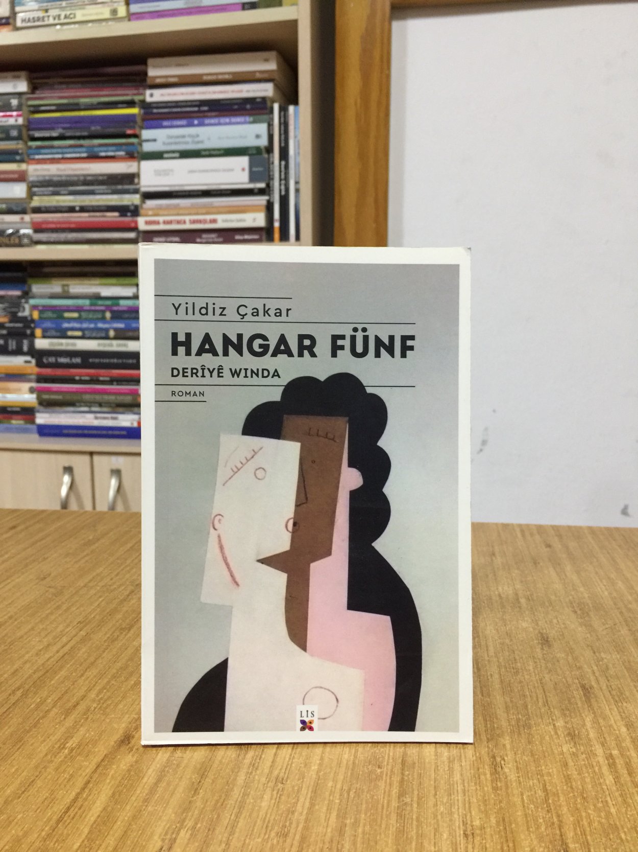 Hangar Fünf Derîyê Winda - Yildiz Çakar