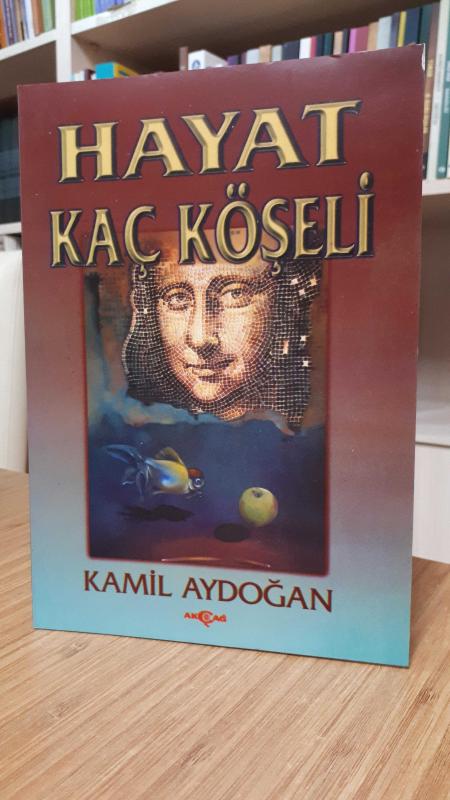 Hayat Kaç Köşeli - Kamil Aydoğan