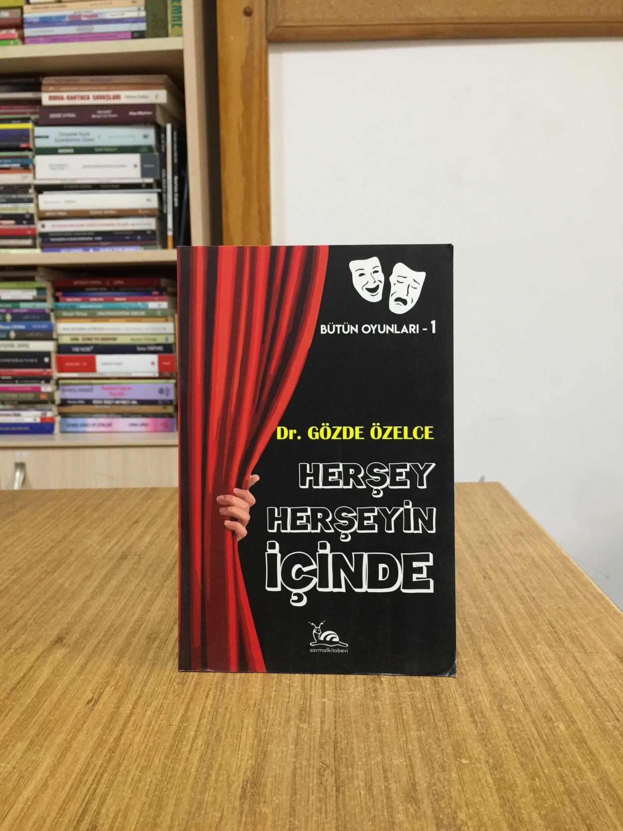 Herşey Herşeyin İçinde - Dr. Gözde Özelce