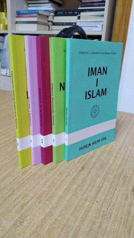 Hüseyin Hilmi Işık Kitapları BOŞNAKÇA Set (İman ve İslam - İslam Düşmanına Cevap - Namaz Kitabı - Eshâb-ı Kirâm - İngiliz Câsûsunun İtirâfları)