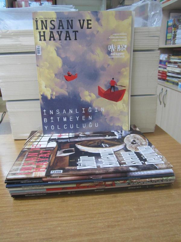 İNSAN ve HAYAT Dergisi - 2021 Yılı 9 Sayı TAKIM (Sayılar: 131-132-133-134-135-136-137-138-139) / Şubat Sayısı Hariç GENÇ HAYAT Ekleri Mevcut