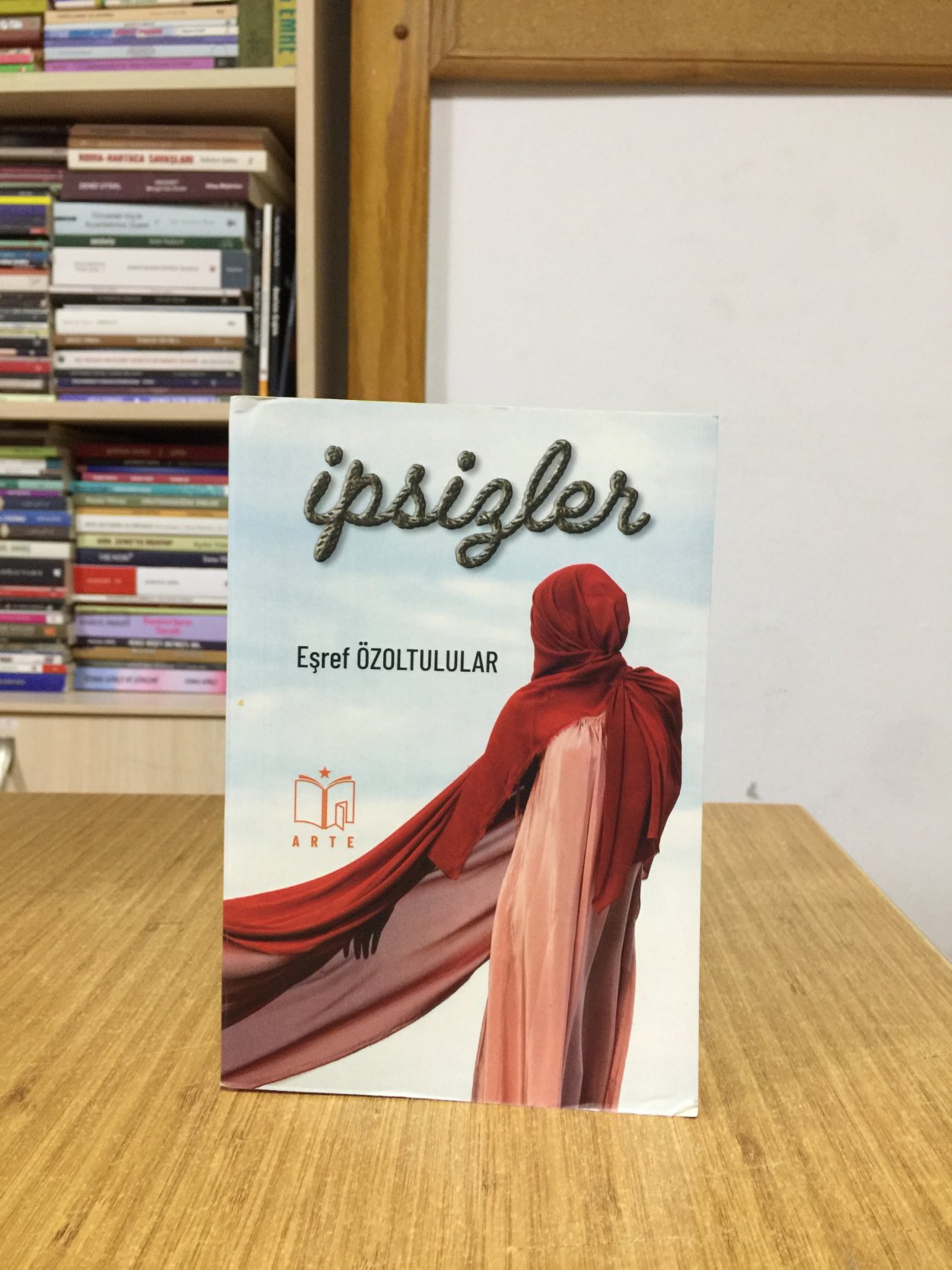 İpsizler - Eşref Özoltulular
