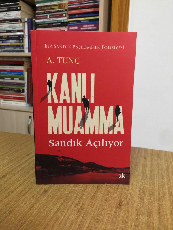 Kanlı Muamma Sandık Açılıyor - Bir Sandık Başkomiser Polisiyesi