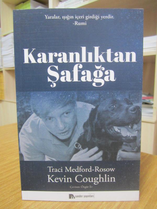 Karanlıktan Şafağa - Traci Medford-Rosow & Kevin Coughlin