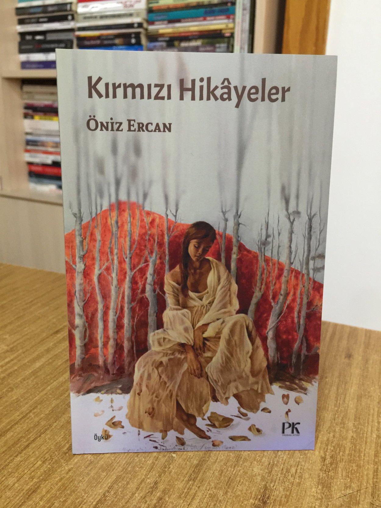 Kırmızı Hikayeler - Öniz Ercan