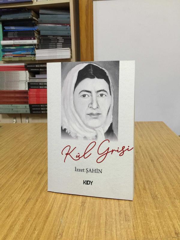 Kül Grisi - İzzet Şahin