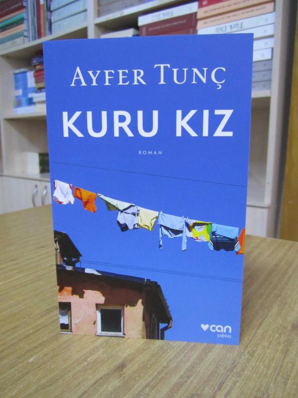 Kuru Kız - Ayfer Tunç