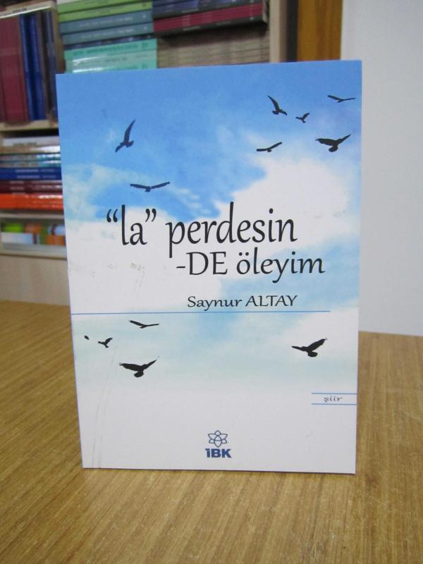 La Perdesinde Öleyim - Saynur Altay