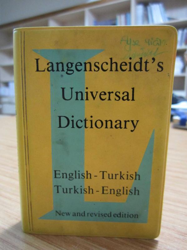 Langenscheidt's Universal Dictionary English - Turkish / Turkish - English