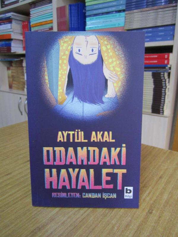 Odamdaki Hayalet - Aytül Akal