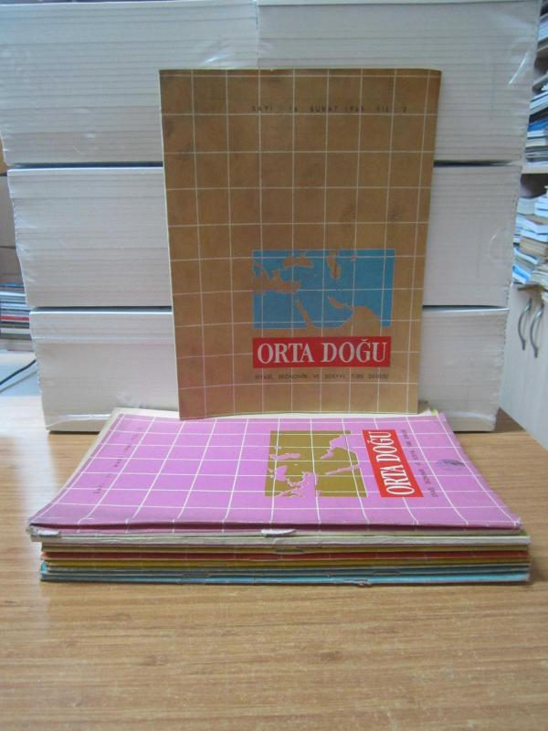 ORTA DOĞU Siyasi Ekonomik ve Sosyal Türk Dergisi - 1963-1971 Yılları Arası 10 Farklı Sayı TAKIM (Sayılar: 16-17-18-19-23-24-104-108-110-114)