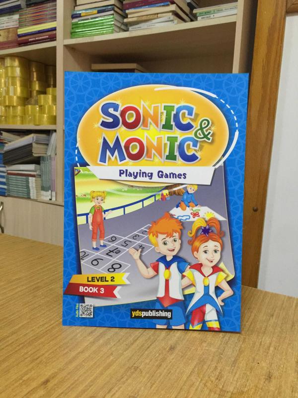 Playing Games - Sonic and Monic Level 2 Book 3 YDS Publishing