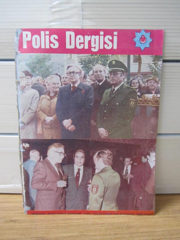 POLİS DERGİSİ - Sayı 318 - 1 Aralık 1978 - Kamu Yararına Çalışan Türkiye Polis Emeklileri ve Mensupları Sosyal Yardım Derneği