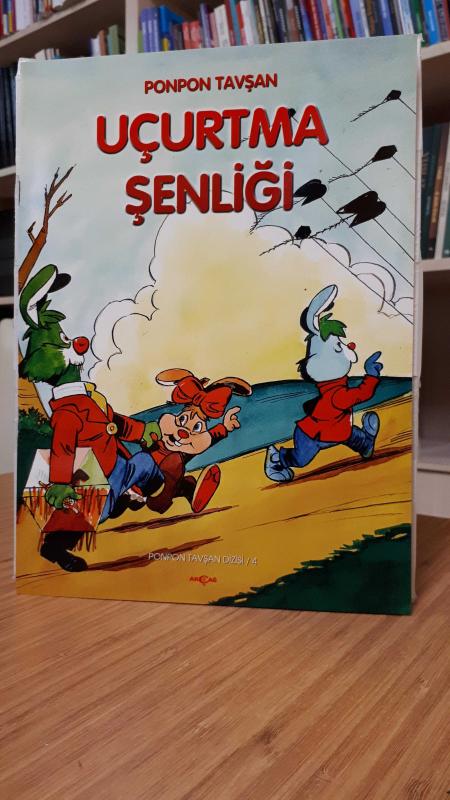 Ponpon Tavşan - Uçurtma Şenliği (Ponpon Tavşan Dizisi: 4)