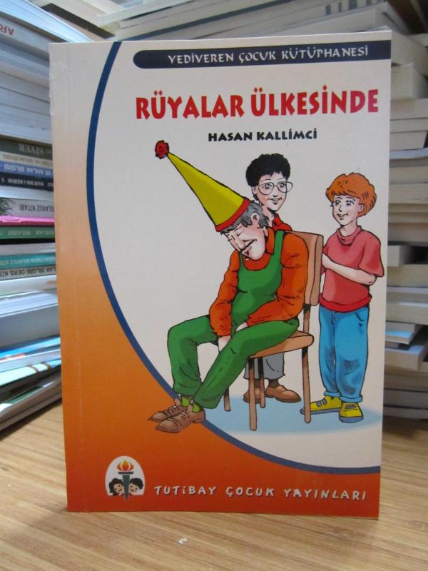 Rüyalar Ülkesinde - Hasan Kallimci [İmzalı]