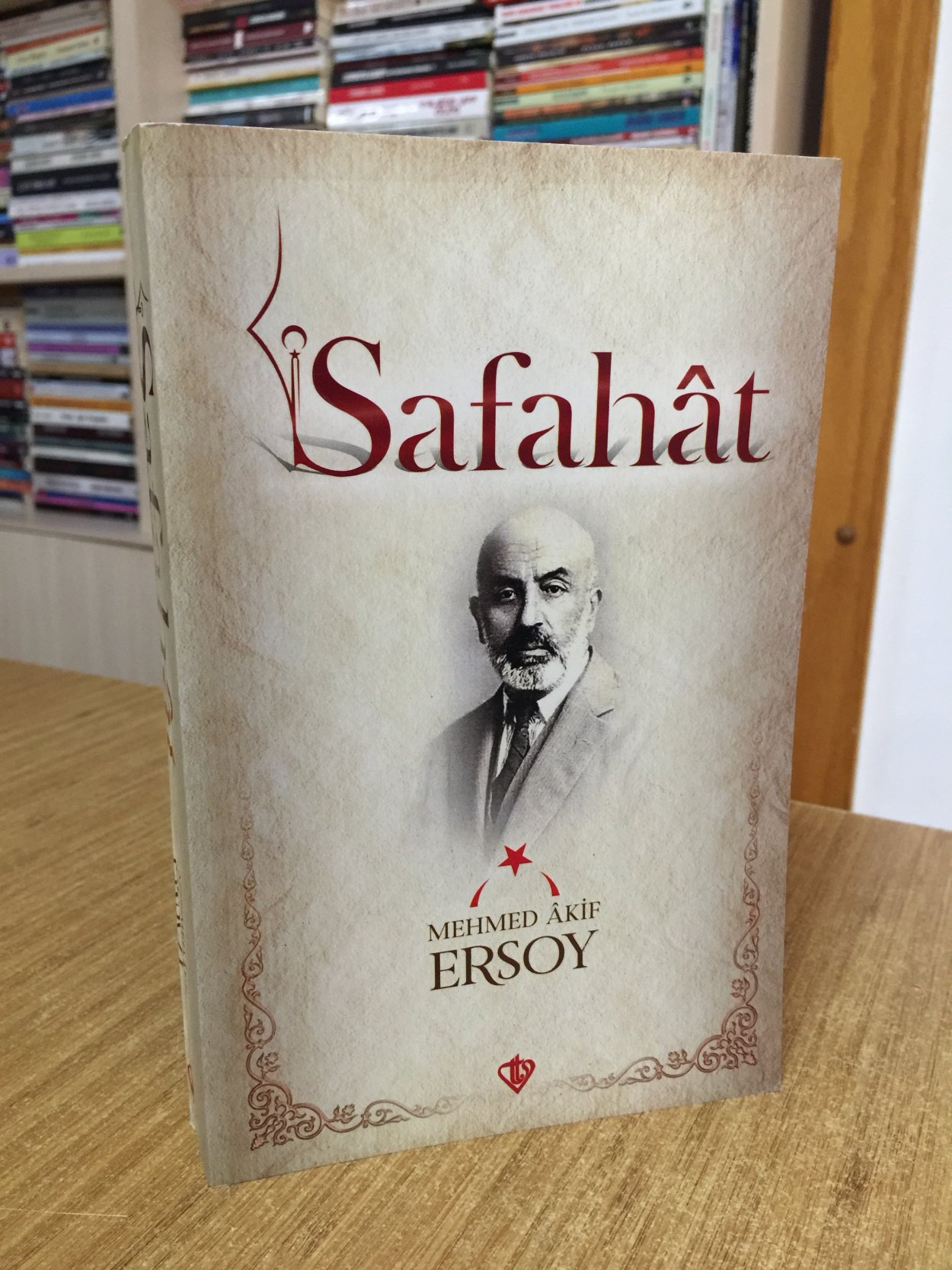 Safahat - Mehmet Akif Ersoy / Türkiye Diyanet Vakfı Yayınları