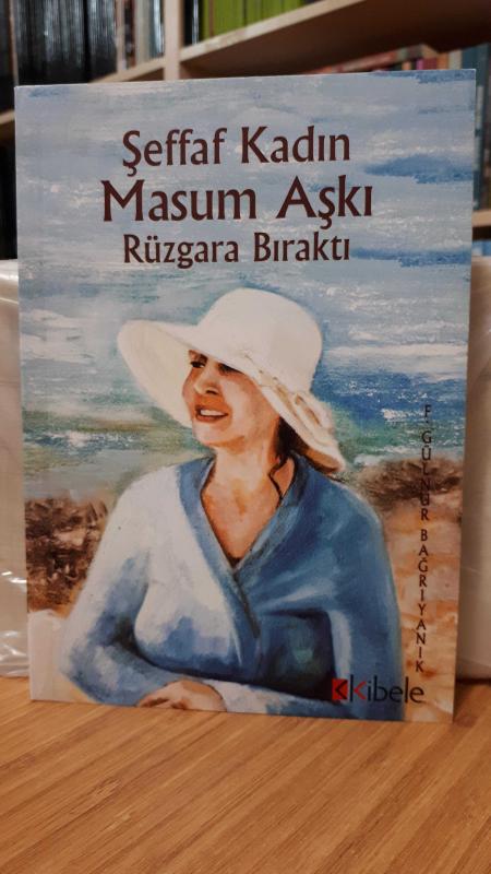 Şeffaf Kadın Masum Aşkı Rüzgara Bıraktı