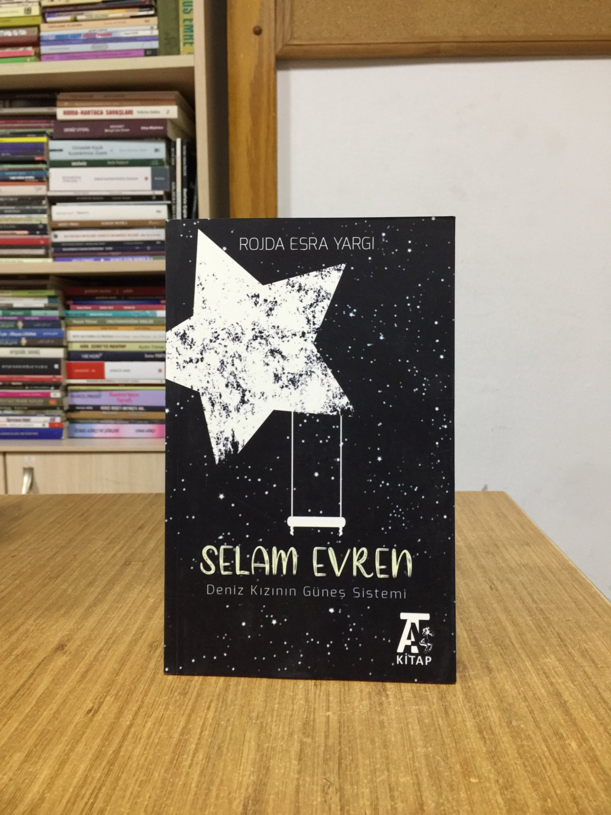 Selam Evren Deniz Kızının Güneş Sistemi - Rojda Esra Yargı