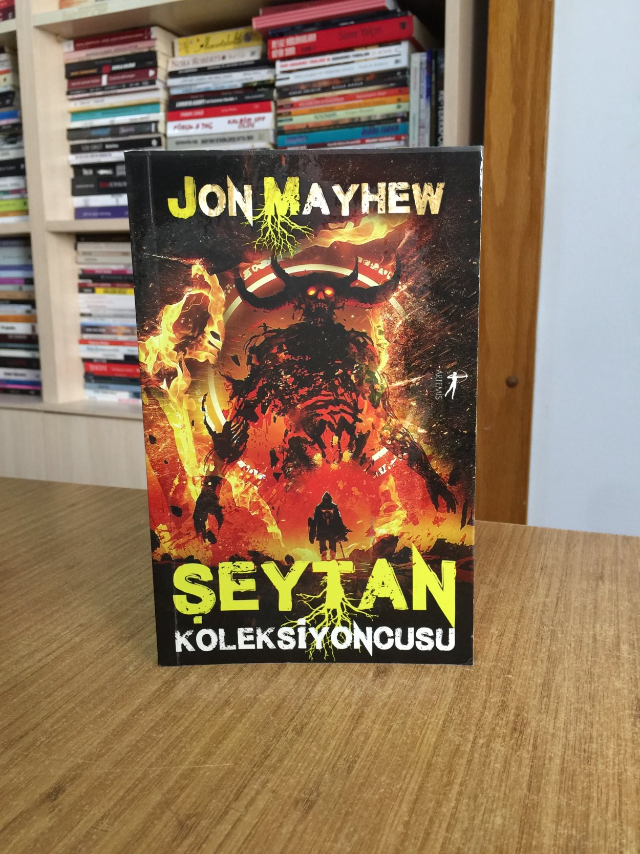 Şeytan Koleksiyoncusu - Jon Mayhew 