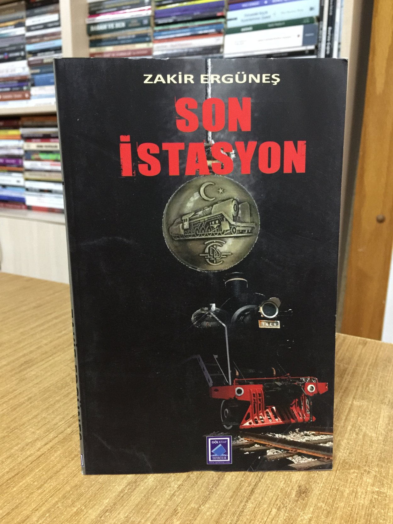 Son İstasyon - Zakir Ergüneş