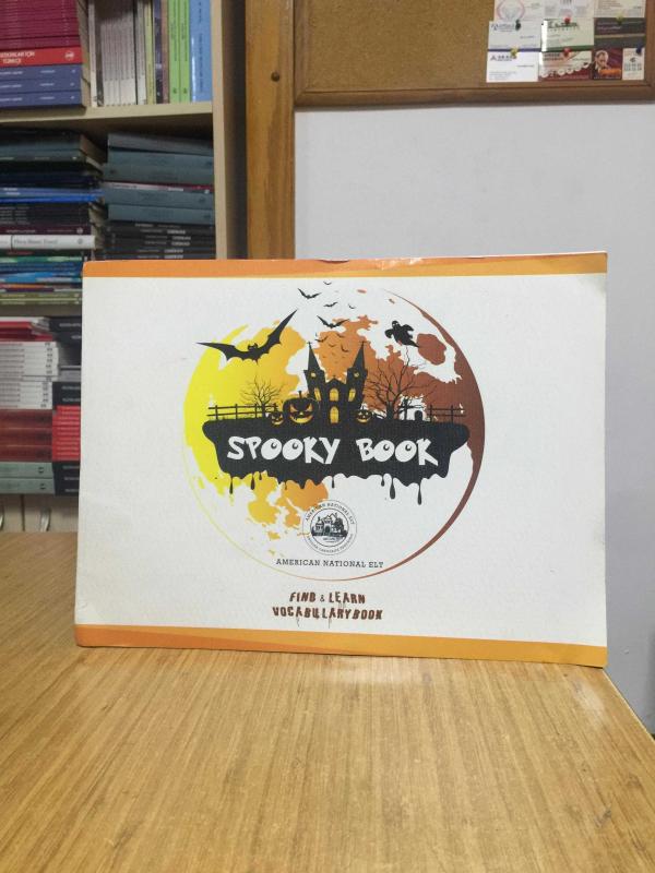 Spooky Book Find & Learn Vocabulary Book - American National ELT