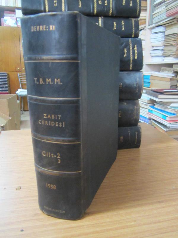 TBMM Zabıt Ceridesi Cilt 2 - 3 Devre XI İçtima 1 - 26 II 1958 Tarihli Kırk Yedinci İnikattan 27 II 1958 Tarihli Kırk Sekizinci İnikat Kadar  - Ciltli