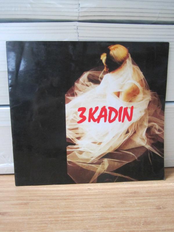 TC Kültür Bakanlığı Devlet Opera ve Balesi Modern Dans Topluluğu 3 KADIN 1996/97 - Sayı 11 ( Beyhan A. MURPHY )