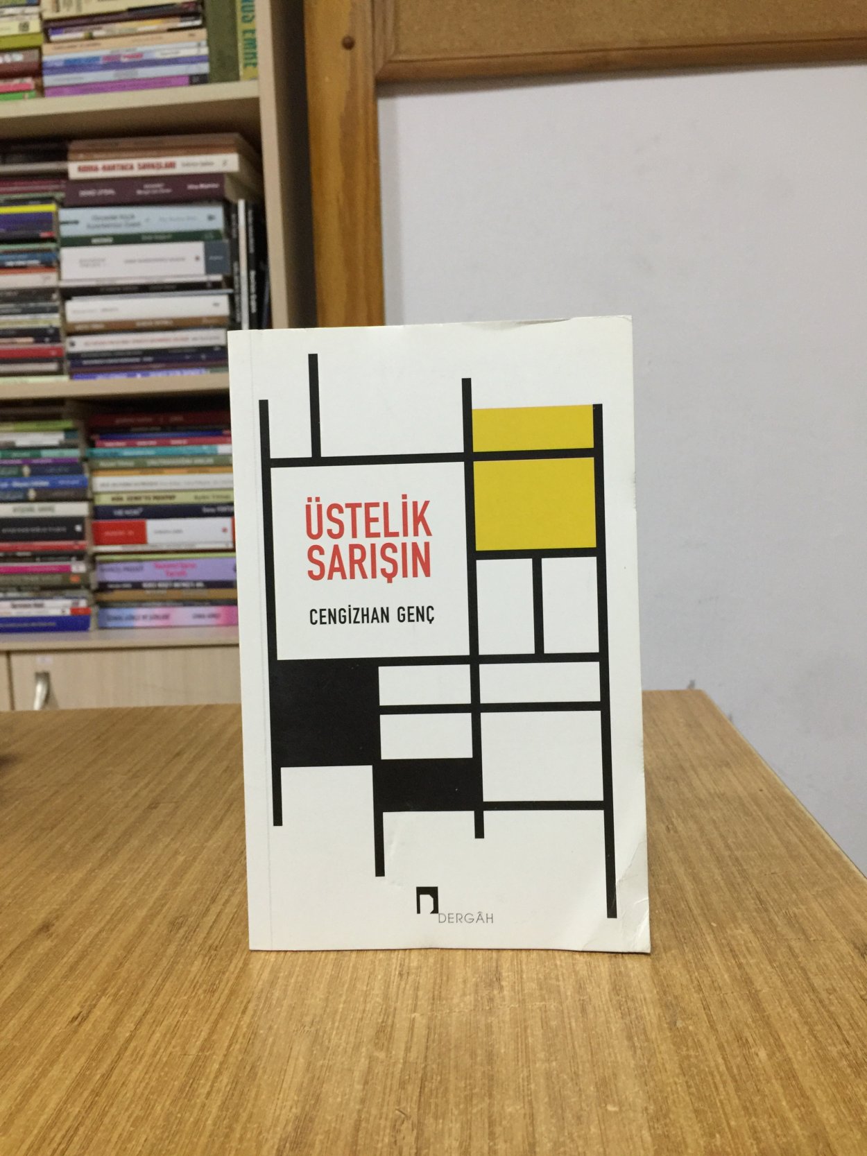 Üstelik Sarışın - Cengizhan Genç //