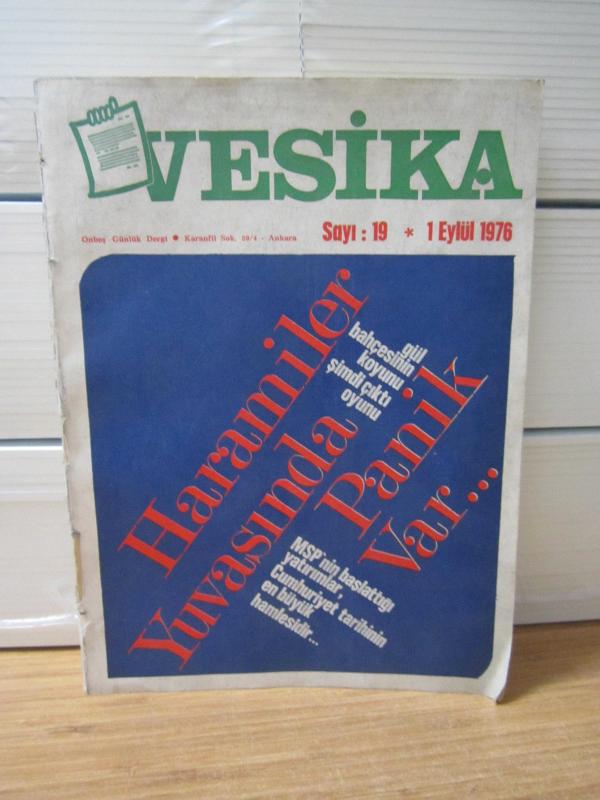 VESİKA DERGİSİ - 1976-1977 YILLARI ARASI 8 SAYI BİR ARADA TAKIM - SAYILAR: 19-20-21-22-25-26-30-31 (Tarihler Açıklamada)